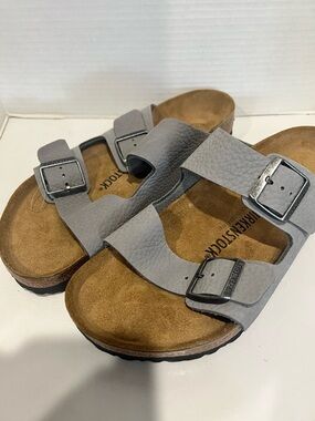 Birkenstock Arizona in Desert Buck Whale Gray Size W11-11.5